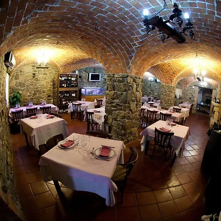 ホリデーパーク Complejo Rural El Prado Logrosán